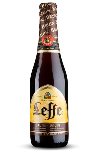 Tapería-en-Mérida-la-tia-birra-cervezas-internacionales-leffe