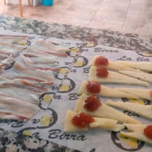 Tapería-en-Mérida-la-tia-birra-espacios-tapeo10