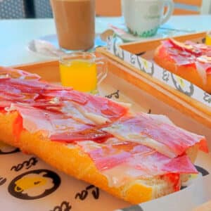 Tapería-en-Mérida-la-tia-birra-espacios-tapeo5
